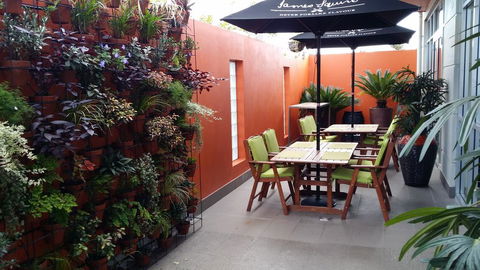 Warners Bay Hotel - Grafton Accommodation 1