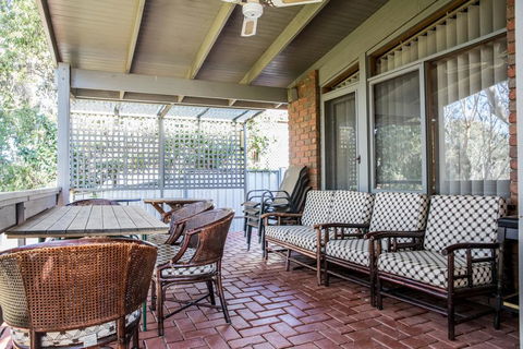Water's Edge Bundalong - Grafton Accommodation 0