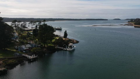 Waterfront Cottages - Grafton Accommodation 2