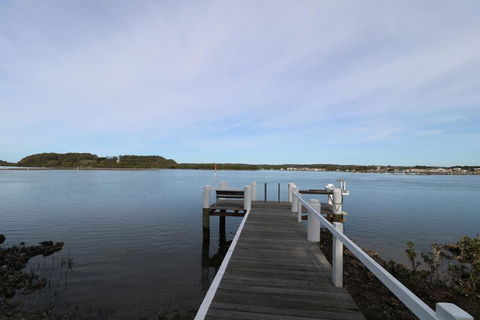 Waterfront Cottages - Grafton Accommodation 3