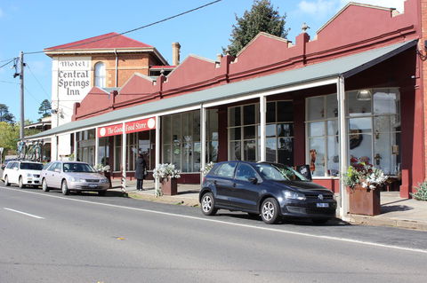 The Orchard - Grafton Accommodation 24