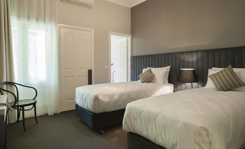 Oscar\'s On The Yarra - Grafton Accommodation 11