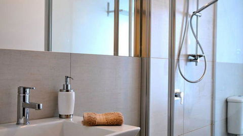 Chestnut Daylesford - Grafton Accommodation 7