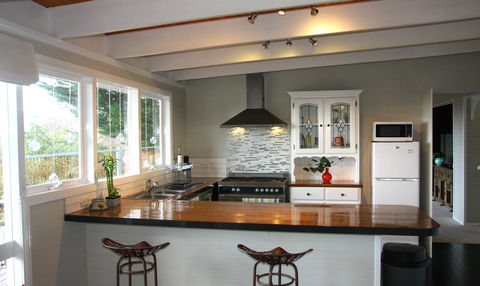 Beautiful View House - Grafton Accommodation 5