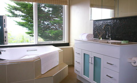 Beautiful View House - Grafton Accommodation 14
