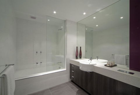 Tyrian Serviced Apartments Fitzroy - Grafton Accommodation 8