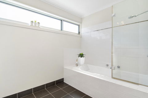 Bask At The Glade - Rejuvenate Stays - Grafton Accommodation 5