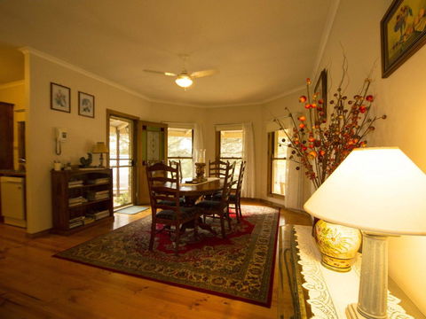 Angel's Rest - Grafton Accommodation 5