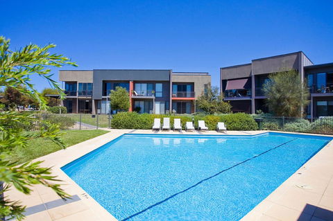 1 Pebble Place - Grafton Accommodation 3