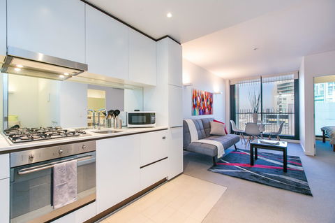 Complete Host Leopold Apartments - Grafton Accommodation 12