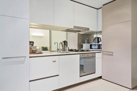 Complete Host Leopold Apartments - Grafton Accommodation 10