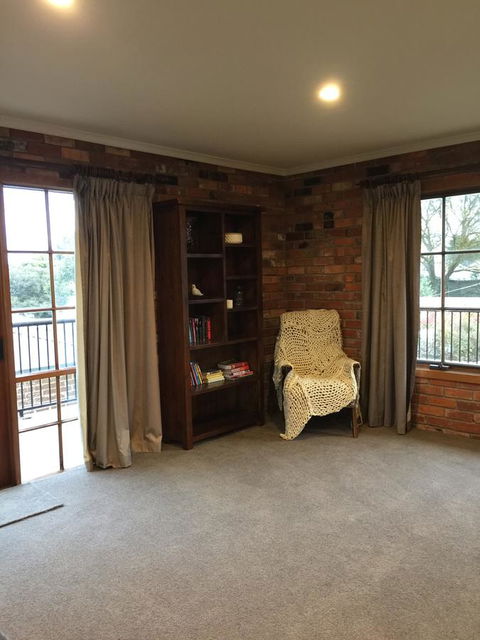 Bricks And Roses - Grafton Accommodation 12