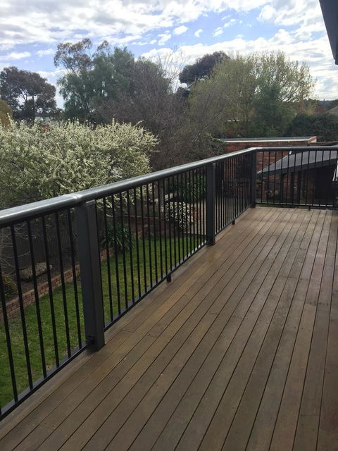 Bricks And Roses - Grafton Accommodation 4