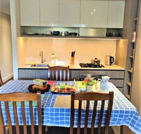 Camberwell Burke Road Apartment - Grafton Accommodation