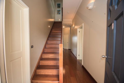 The Pitch - Grafton Accommodation 24