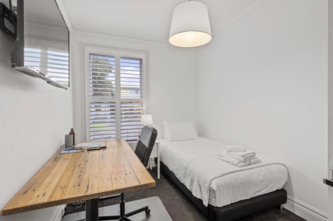 Work Sleep Live Melbourne - Grafton Accommodation 7