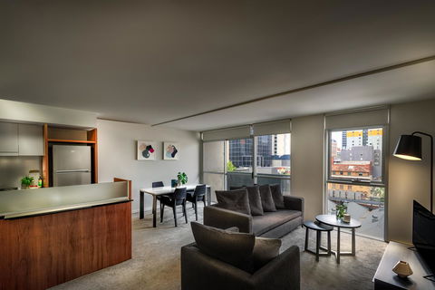 Punthill Apartment Hotel - Little Bourke - Grafton Accommodation 1