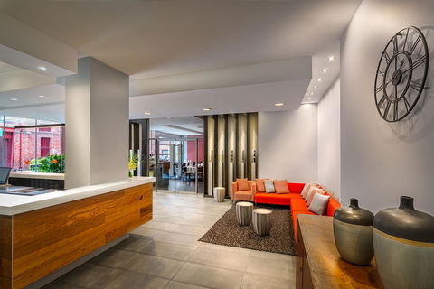 Punthill Apartment Hotel - Little Bourke - Grafton Accommodation 0