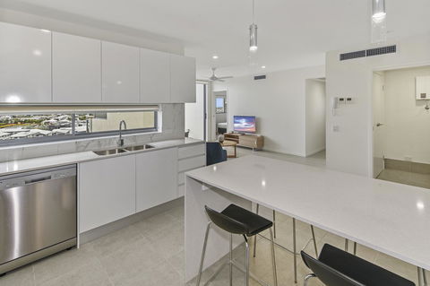 Aquarius Kawana - Grafton Accommodation 12