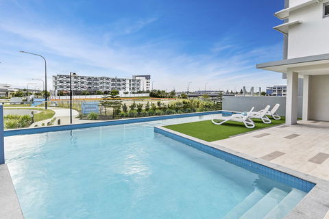 Aquarius Kawana - Grafton Accommodation 0