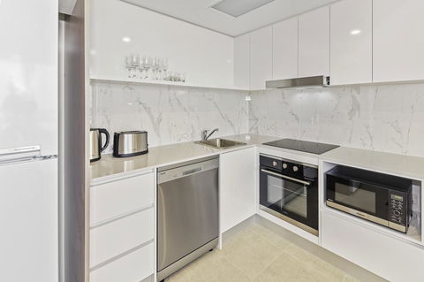 Aquarius Kawana - Grafton Accommodation 24