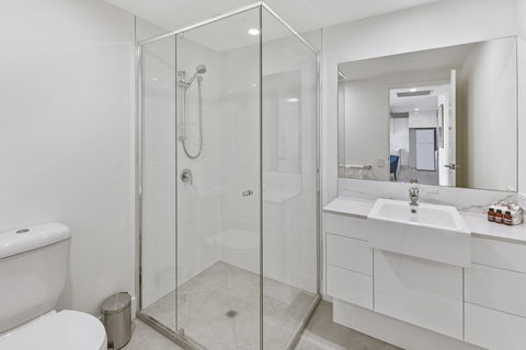 Aquarius Kawana - Grafton Accommodation 10