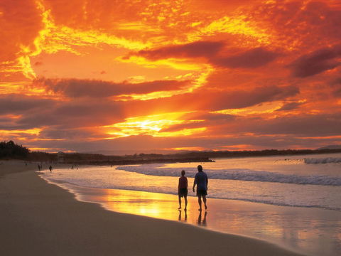 La Mer Sunshine Beachfront - Grafton Accommodation 12