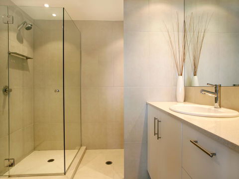 La Mer Sunshine Beachfront - Grafton Accommodation 23