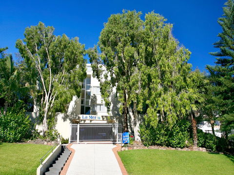 La Mer Sunshine Beachfront - Grafton Accommodation 14