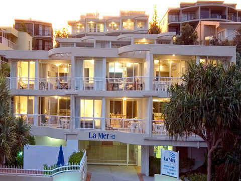 La Mer Sunshine Beachfront - Grafton Accommodation 18