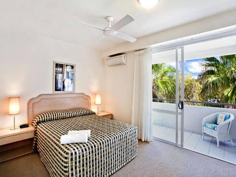 La Mer Sunshine Beachfront - Grafton Accommodation 25