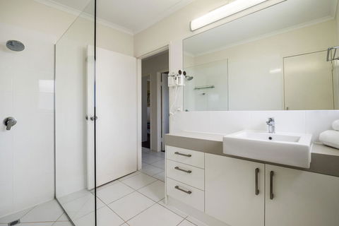 Sunseeker Holiday Apartments - Grafton Accommodation 35