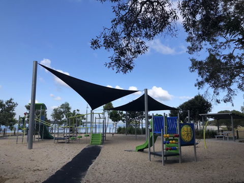 Bribie Island Hotel - Grafton Accommodation 23