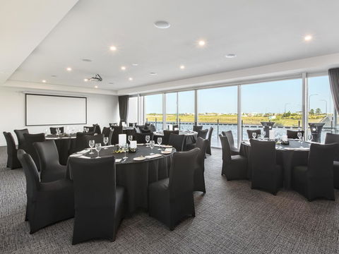 Mercure Sunshine Coast Kawana Waters - Grafton Accommodation 42