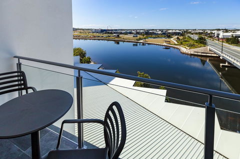 Mercure Sunshine Coast Kawana Waters - Grafton Accommodation 9