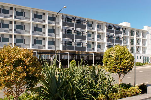 Mercure Sunshine Coast Kawana Waters - Grafton Accommodation 27