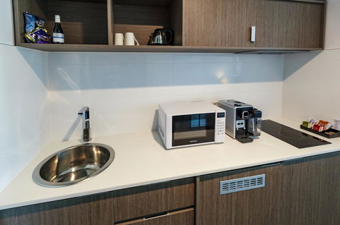 Mercure Sunshine Coast Kawana Waters - Grafton Accommodation 10