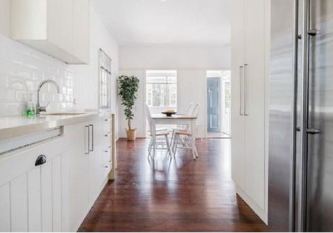 Lake Weyba Noosa Lodge & Kangaroos - Grafton Accommodation 15