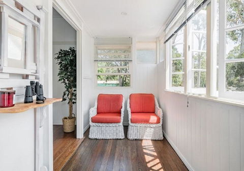 Lake Weyba Noosa Lodge & Kangaroos - Grafton Accommodation 19