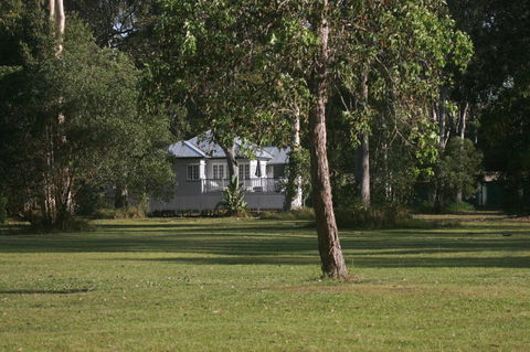 Lake Weyba Noosa Lodge & Kangaroos - Grafton Accommodation 30