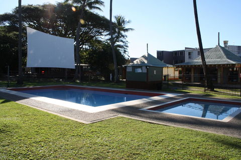 Nomads Airlie Beach - Grafton Accommodation 21