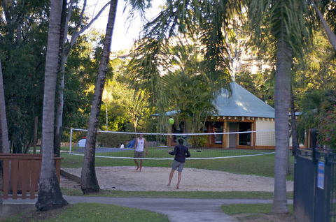 Nomads Airlie Beach - Grafton Accommodation 8