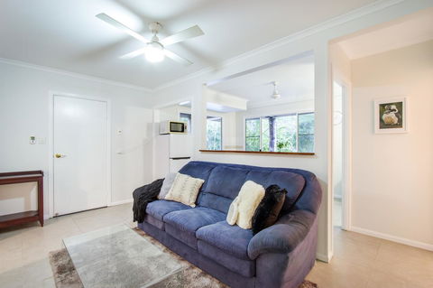 Airlie Beach Eco Cabins - Adults Only - Grafton Accommodation 38