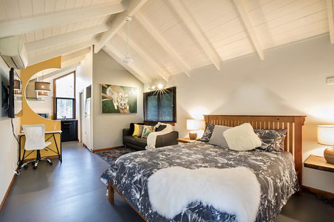 Airlie Beach Eco Cabins - Adults Only - Grafton Accommodation 20