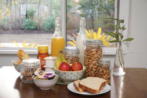 Airlie Beach Eco Cabins - Adults Only - Grafton Accommodation 6