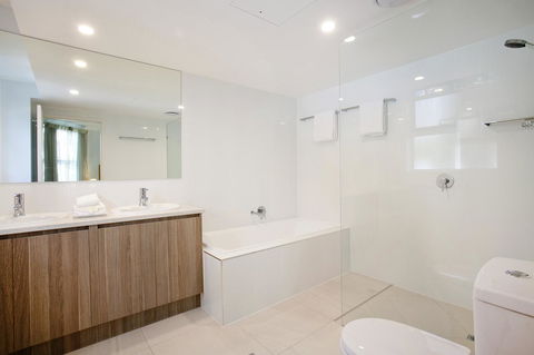 Emerald Noosa - Grafton Accommodation 28
