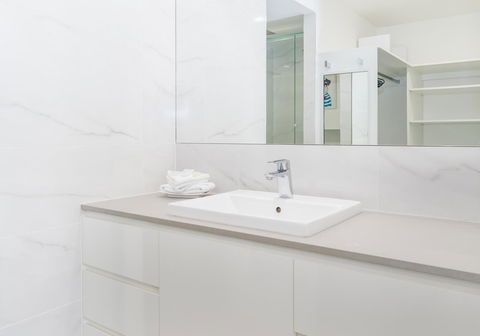 Noosa Hill Resort - Grafton Accommodation 24