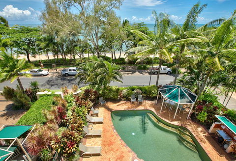 On The Beach Apartments - Grafton Accommodation 21