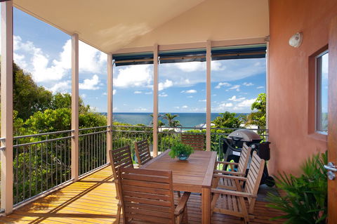 Jolly Roger's Beach House - Grafton Accommodation 1
