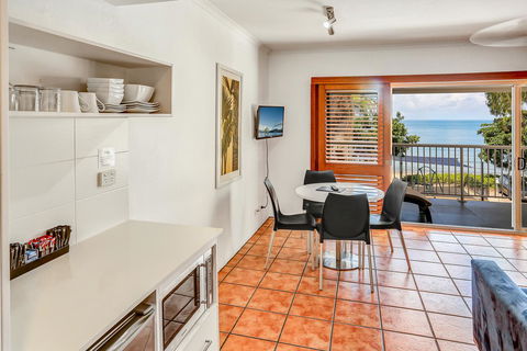 Paradise On The Beach Resort - Grafton Accommodation 13